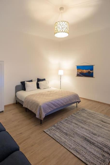 Second District Charming Flat Apartment *